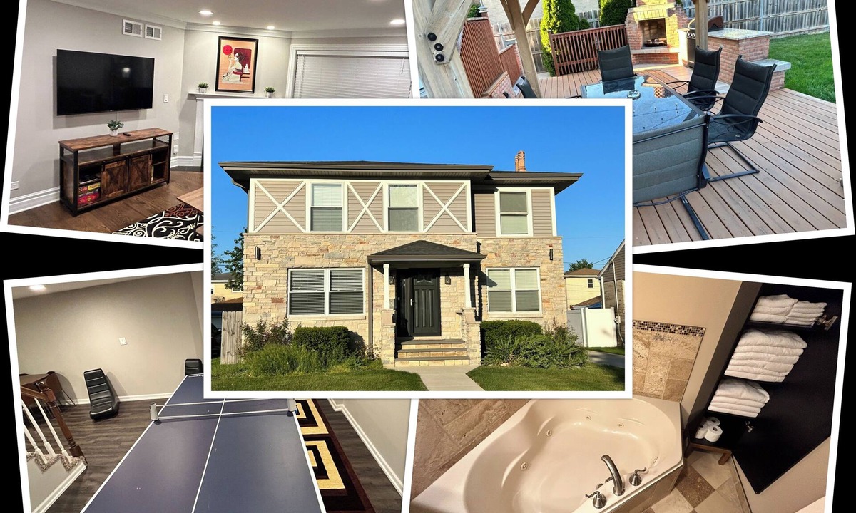 Westchester House | PROMO 10% WEEKLY AND 15% MONTHLY! Jacuzzi, King Beds, Easy Access to DT Chicago!