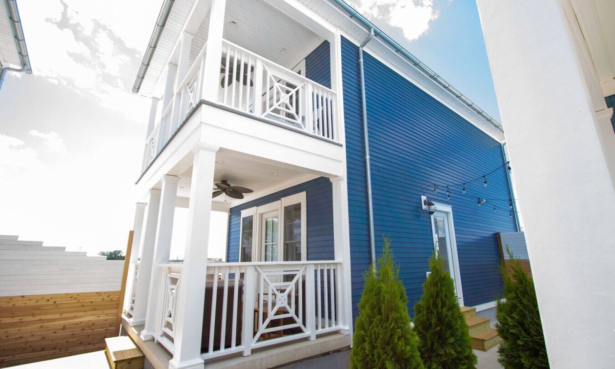 Celina House | R&R Retreat: 2 Bed/1.5 Bath Lakeside Cottage w/Garage!