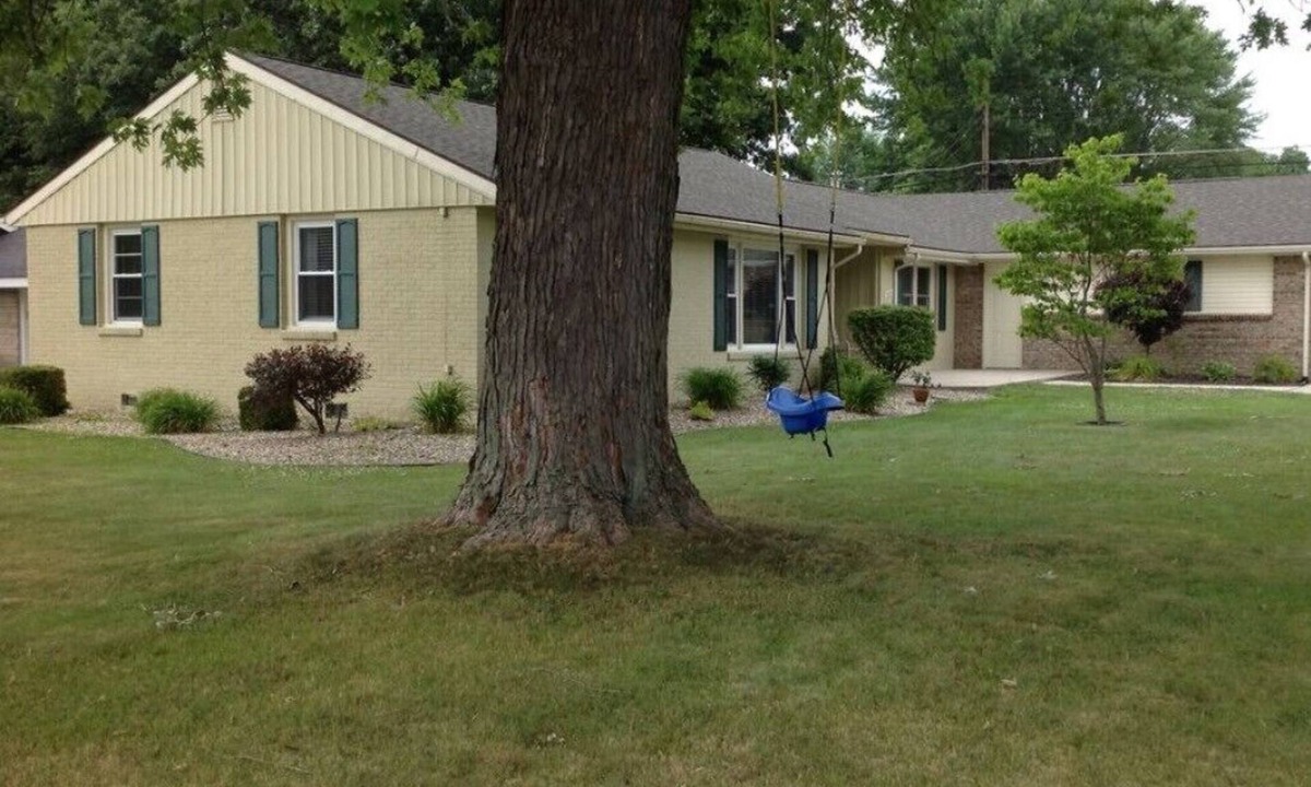 Kokomo House | Radiant Ranch 3 - Bedroom home in Kokomo, IN.