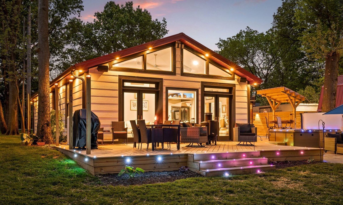 Fishers House | Riverfront Stay | Hot Tub, Secret Space, Pets OK!