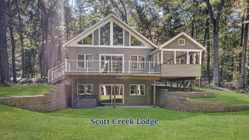 Kendall House | Scott Creek Lodge-Snug Cabin Hiking Trail Private Lake Access
