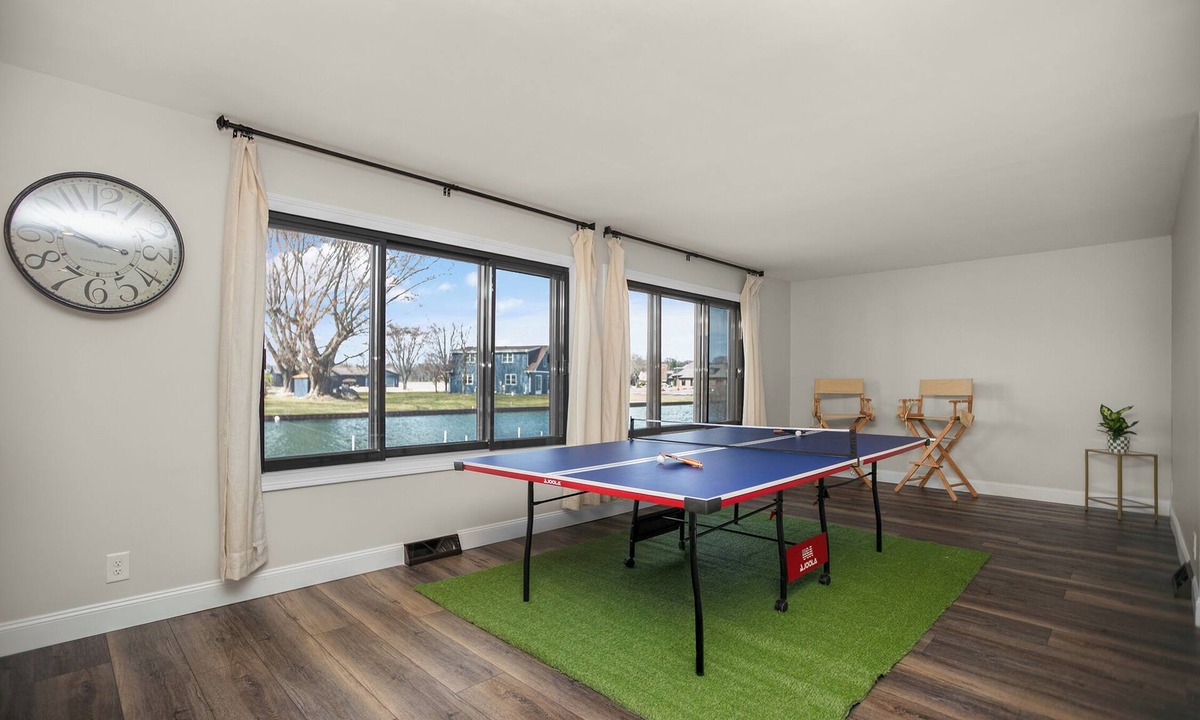 Simonton Lake House | Simonton Lake house with Pontoon, Kayaks, Ping Pong, Fire Pit, + Outdoor Darts