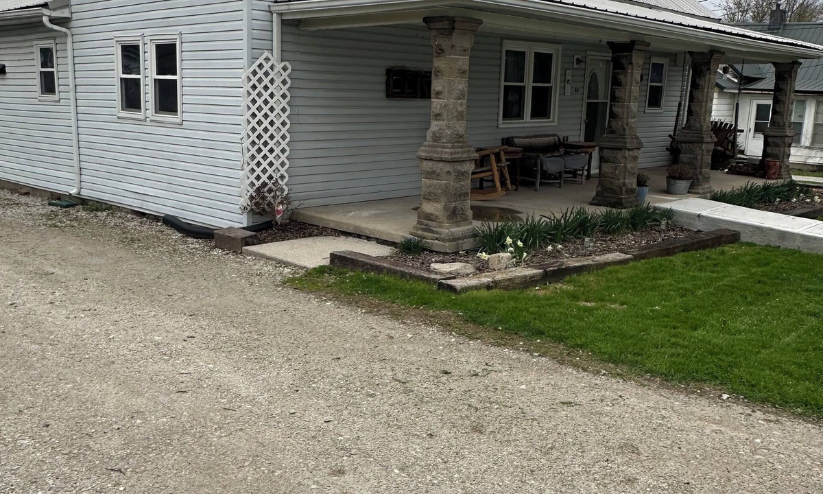 Greencastle House | Spacious 3-bedroom house, quiet neighborhood. close to college campus and town