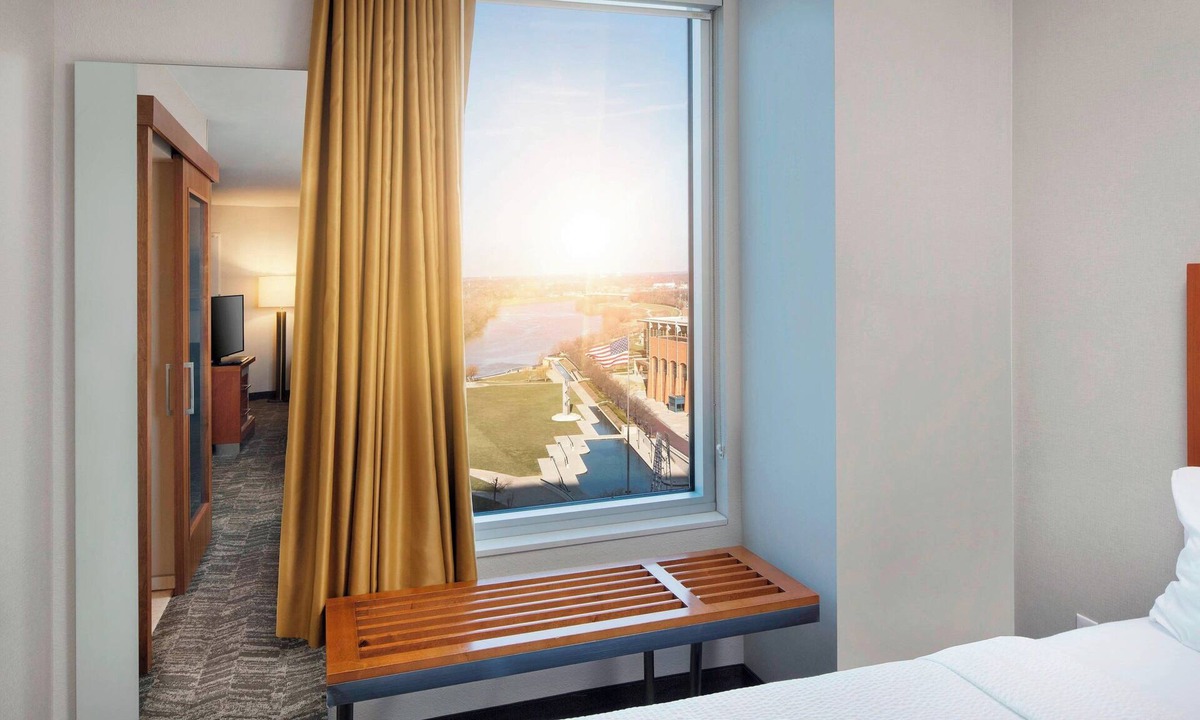 Downtown Indianapolis Hotel | SpringHill Suites by Marriott Indianapolis Downtown