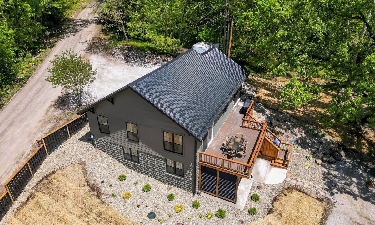 Marshall Cottage | The Cottage at The Narrows Cabins