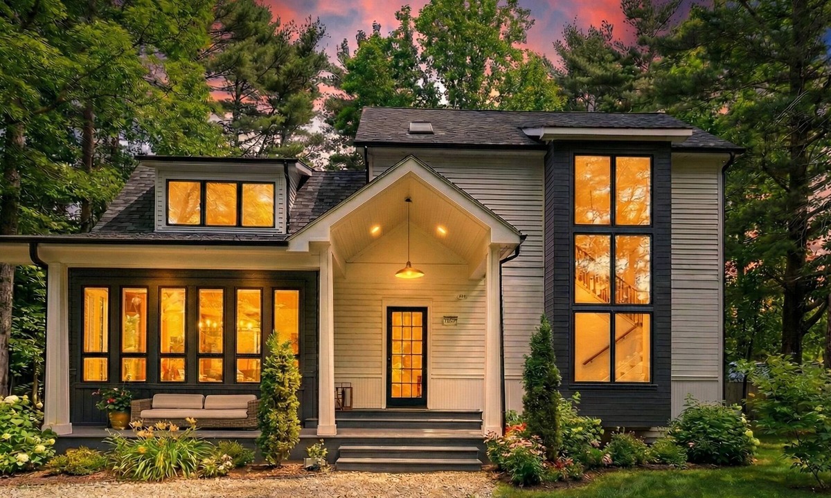 Shorewood-Tower Hills-Harbert House | The Haven at Sawyer: Luxury Escape in SW Michigan near Warren Dunes