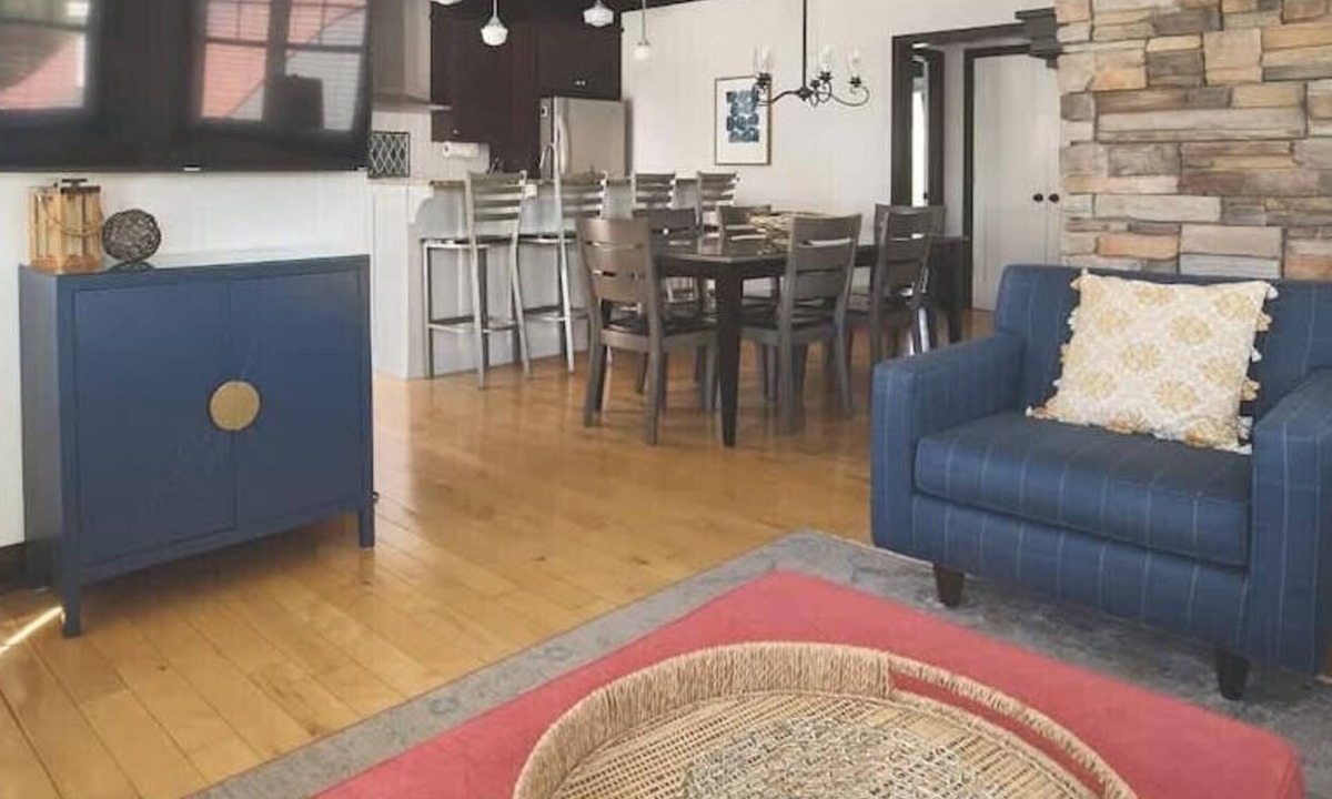 Holland House | The Nantucket 1 Bedroom: Available Fall to Spring/Early Summer, 1 BD, 1 Bath, Patio, Golf