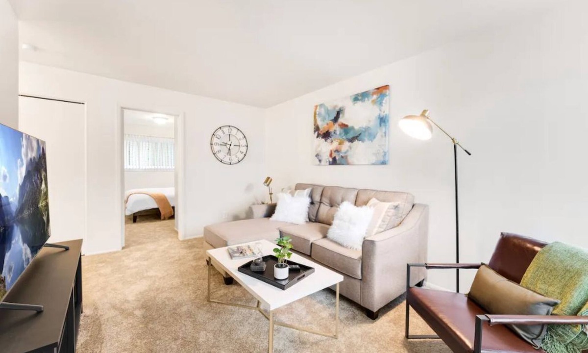 Gibraltar Apartment | Unit #2-Spacious and updated 2 Bedroom unit
