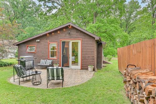 Cassopolis House | Walk to Kelsey Lake: Cassopolis Home w/Yard!