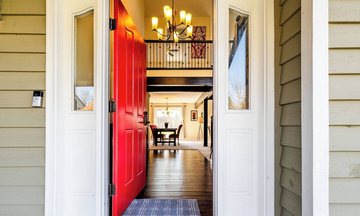 Saint Joseph House | Welcome To Your Silver Beach Escape in St. Joseph, Michigan!