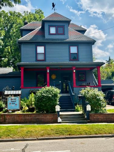 Old West Side Bed & Breakfast | Whole House Burnt Toast Inn Rental
