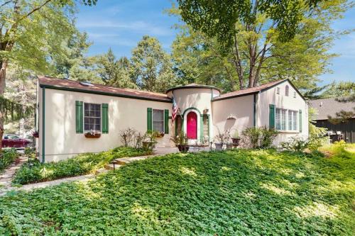 Union Pier House | Wine Down Cottage