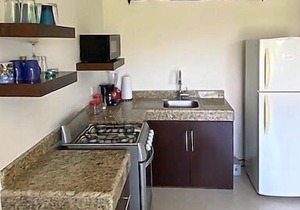Progreso East, 1 block from Sea, with pool views in Progreso