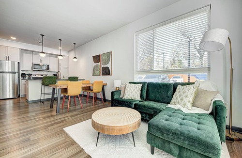 Indianapolis Apartment | 1 King Bed/1Bth - Broad Ripple