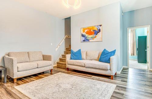 Babe Denny House | 1 Mi to Dtown & Lucas Oil Stadium: Fenced Yard