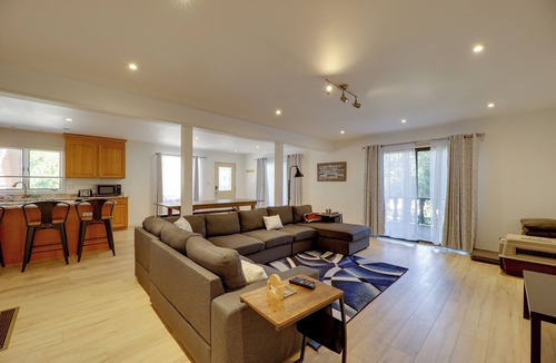 Holland House | 1 Mi to Tunnel Park: Holland Home w/Fire Pit