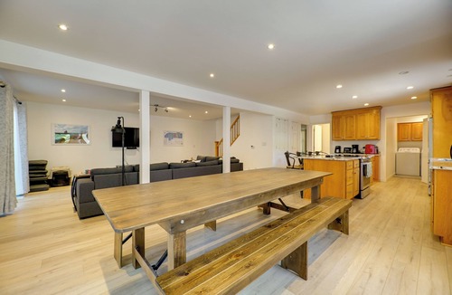 Holland House | 1 Mi to Tunnel Park: Holland Home w/Fire Pit