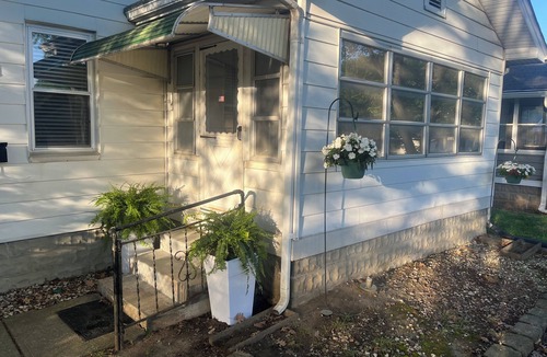 Speedway House | 2 BR House in Speedway. 5 blks to IMS. 1 blk to Main St. Off Street Parking