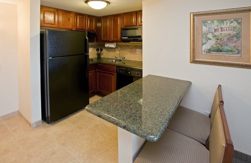 Downtown Indianapolis Condo | 2 Double Beds 1-BR Suite | Free Breakfast Indy