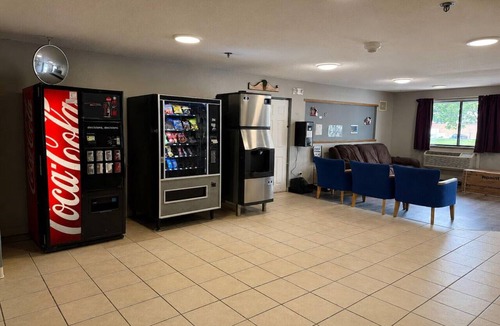 Coldwater Apartment | 2 Full Beds | Non-Smoking