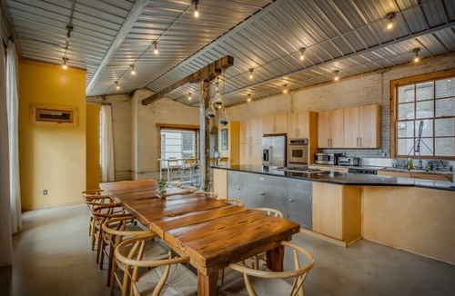 Three Oaks House | (2 Nt Min!) Colossal Loft in Three Oaks.