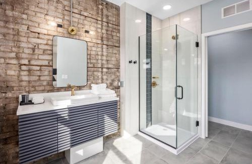 Grand Rapids Hotel | 2 Private King Suites - Walk to Nightlife