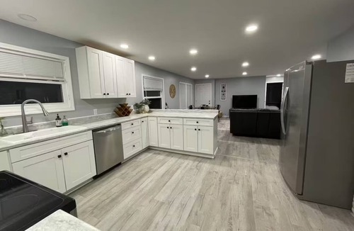 Midland House | 2 Unit Duplex, Full House Option