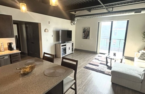 Stuart Condo | 203 - New Luxury Downtown Condo 1 bedroom with Fireplace