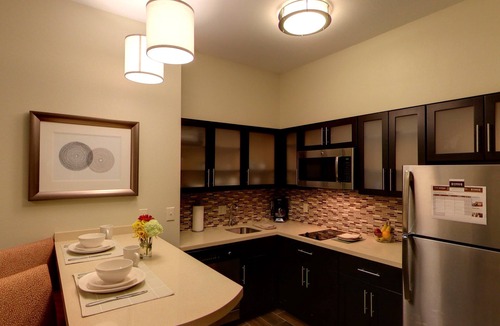 Bryant Pattengill East Apartment | 24 Hour Business Center + Fitness Center | Close to the University of Michigan