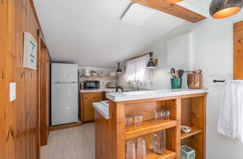 Saugatuck House | 2min walk Downtown | Outdoor Patio | Pet Friendly