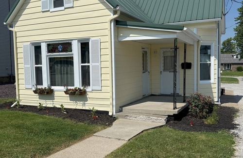 Ferdinand House | 3-bedroom Cozy Home Close to Santa Claus, IN and Holiday World
