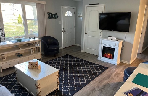 Town of Pines House | 3-bedroom townhome in amazing Town of Pines and only 1.5 miles to central beach!
