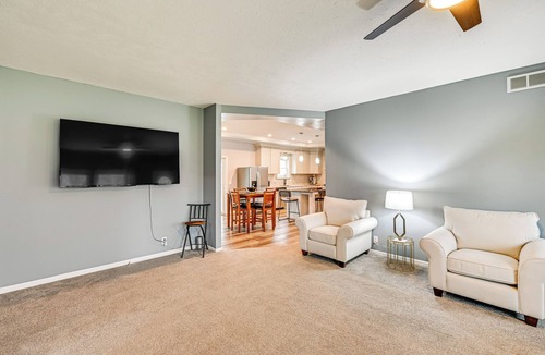 South Haven Cottage | 3 Mi to Dtwn: Family-friendly Home in South Haven!