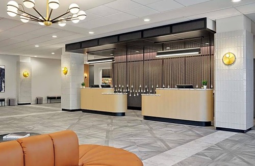 Nelson Hotel | 3-Star Hotel ∙ Delta Hotels by Marriott Muskegon Convention Center