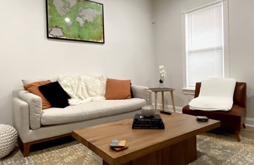 Babe Denny House | 3BR 2.5BA Short Walk to Lucas Oil Stadium