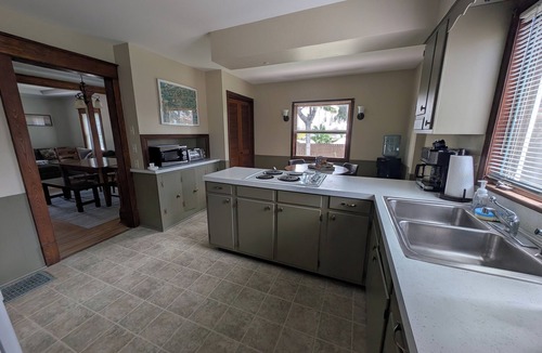 Grand Haven House | 4-bed 2 bath home located in Downtown Grand Haven