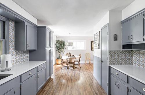 Carmel House | 4Bedroom 2 Bath Home in Arts District-Smoky Row A Duplex
