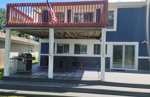 Scotts House | 5-Bedroom Pickerel Lakefront Getaway Sleeps 12 , Hot Tub Game Room Kayaks