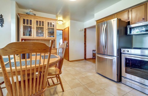 Monroe House | 5 Mi to Lake Erie! Cozy Monroe Home & Private Yard