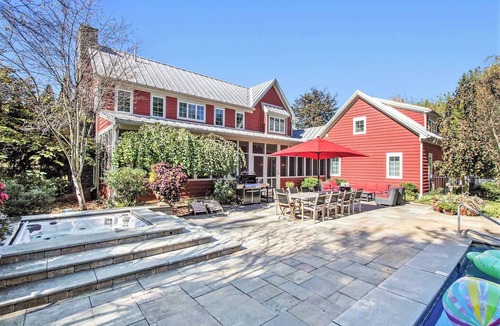 Sawyer House | 5BR Oasis w/Pool/spa/sports ct.