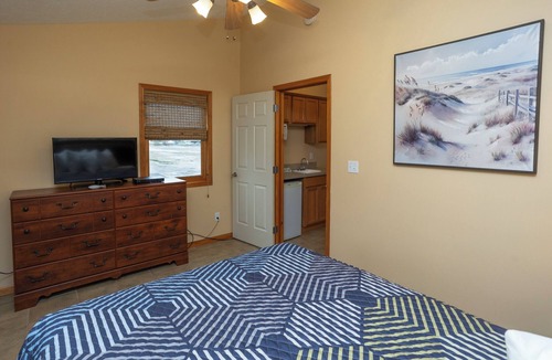Michigan City Hotel | A Suite Place .5 mi from Beach