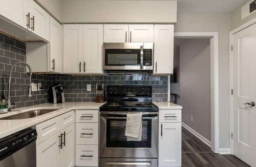 Indianapolis Apartment | A62 2BD 1 - Two Bedroom Apartment, Sleeps 3
