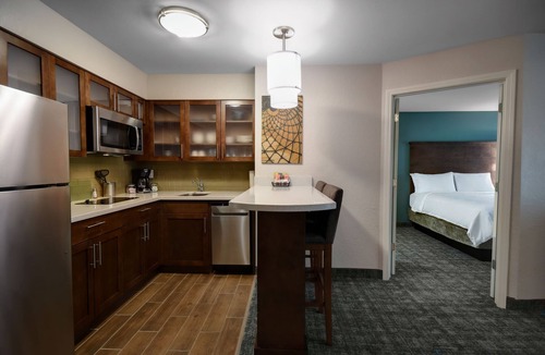 Holland Apartment | ADA Suite w/Roll in Shower | Breakfast Included