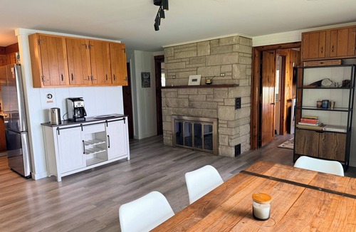 Montague Cabin | Amazing 3-bedroom cabin in charming Montague