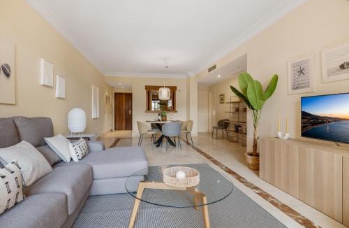 San Pedro de Alcantara Apartment | Apartamento de 2 dormitorios en Bahía de Alcántara