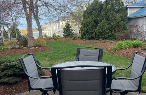 Saugatuck House | Arrowhead #4 - Walking distance to downtown Saugatuck, Updated studio