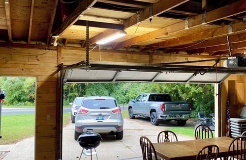 Fennville House | Atkins cottage Private close to town pet friendly