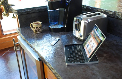 Grayling Cottage | AuSable Luxury Accommodation!