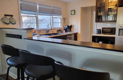 Bloomington House | Base Camp-6.5 blocks to IU Campus & downtown, 3 Kings, Bicycles, Fence