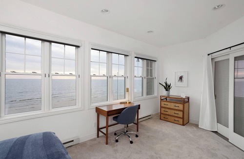 Ferrysburg Cottage | Beachfront Home on Lake Michigan. Enjoy gorgeous views and a private beach!